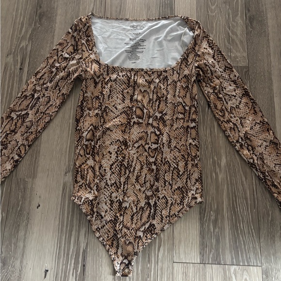 Sofia by Sofia Vergara Snake Print Bodysuit - Picture 1 of 1